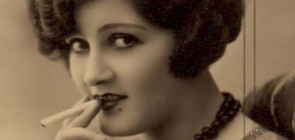 Ρίτα Αμπατζή (1914 – 1969) τραγουδίστρια